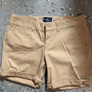 American Eagle Bremuda shorts